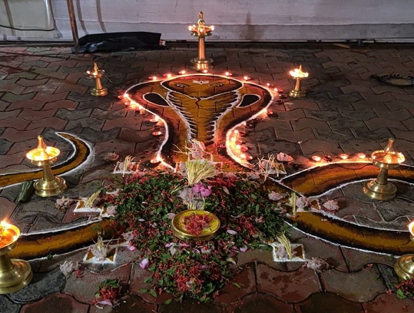 ഉത്സവ തിടമ്പ് സമർപ്പണം, നാഗപ്രതിഷ്ഠ, സർപ്പബലി